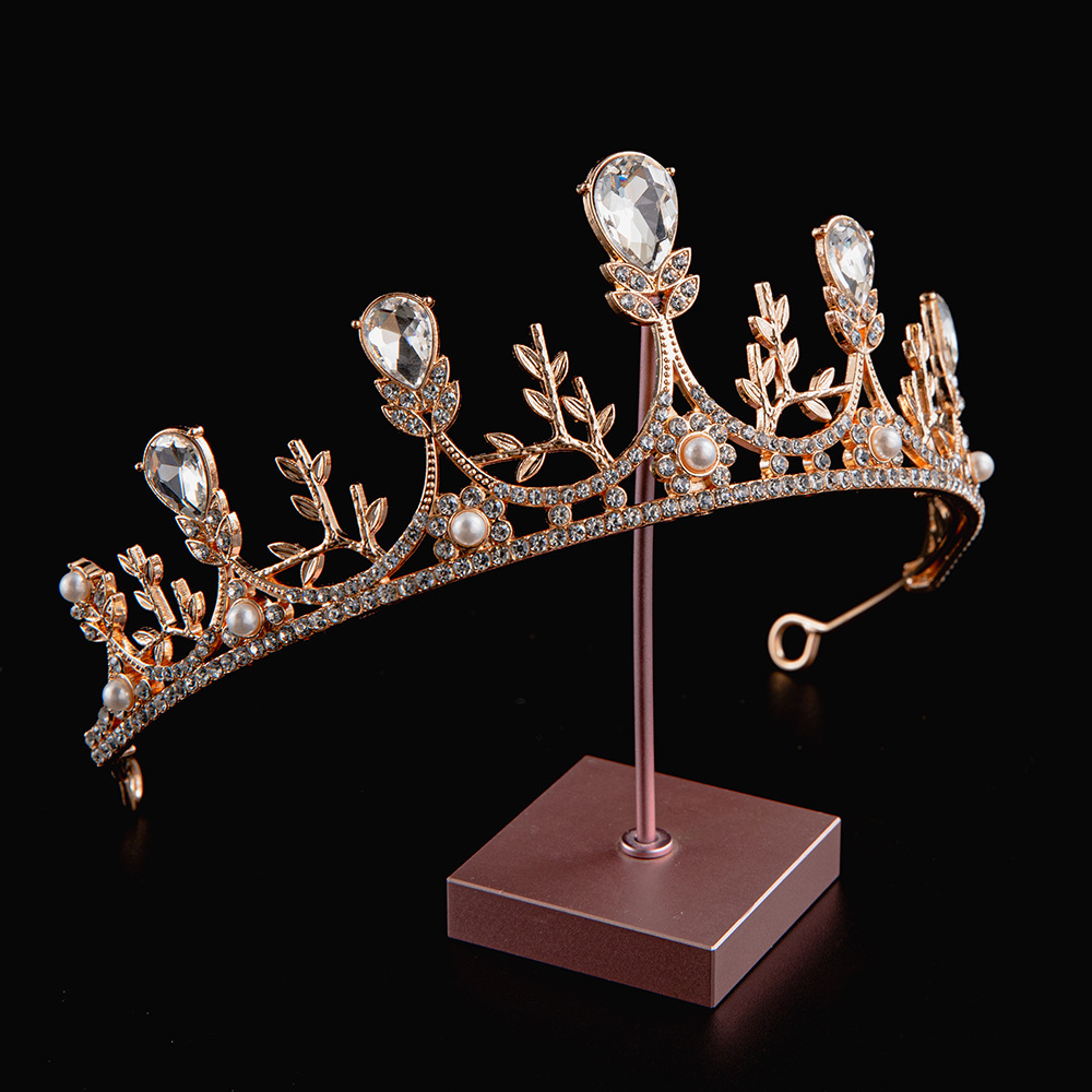 2024 verano explosivo material de aleación galvanizado estilo simple princesa corona de cumpleaños corona de boda corona de novia