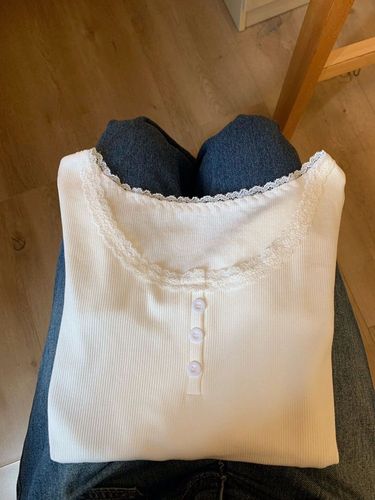 250g Comfort Fleece Lace Splice Button Round Neck T-shirt for Women Long Sleeve Slim Top