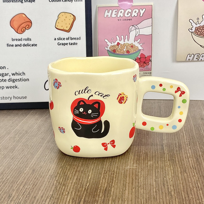 Taza de cerámica Taza de dibujos animados creativa Regalo de mano Regalo de cumpleaños lindo Taza para beber para niñas Taza de café para parejas