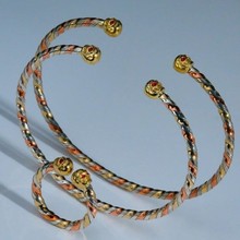 ���زʽ�ɫ�����������yõ����ɫ���CŮ���Ԫ��؂������������֭h