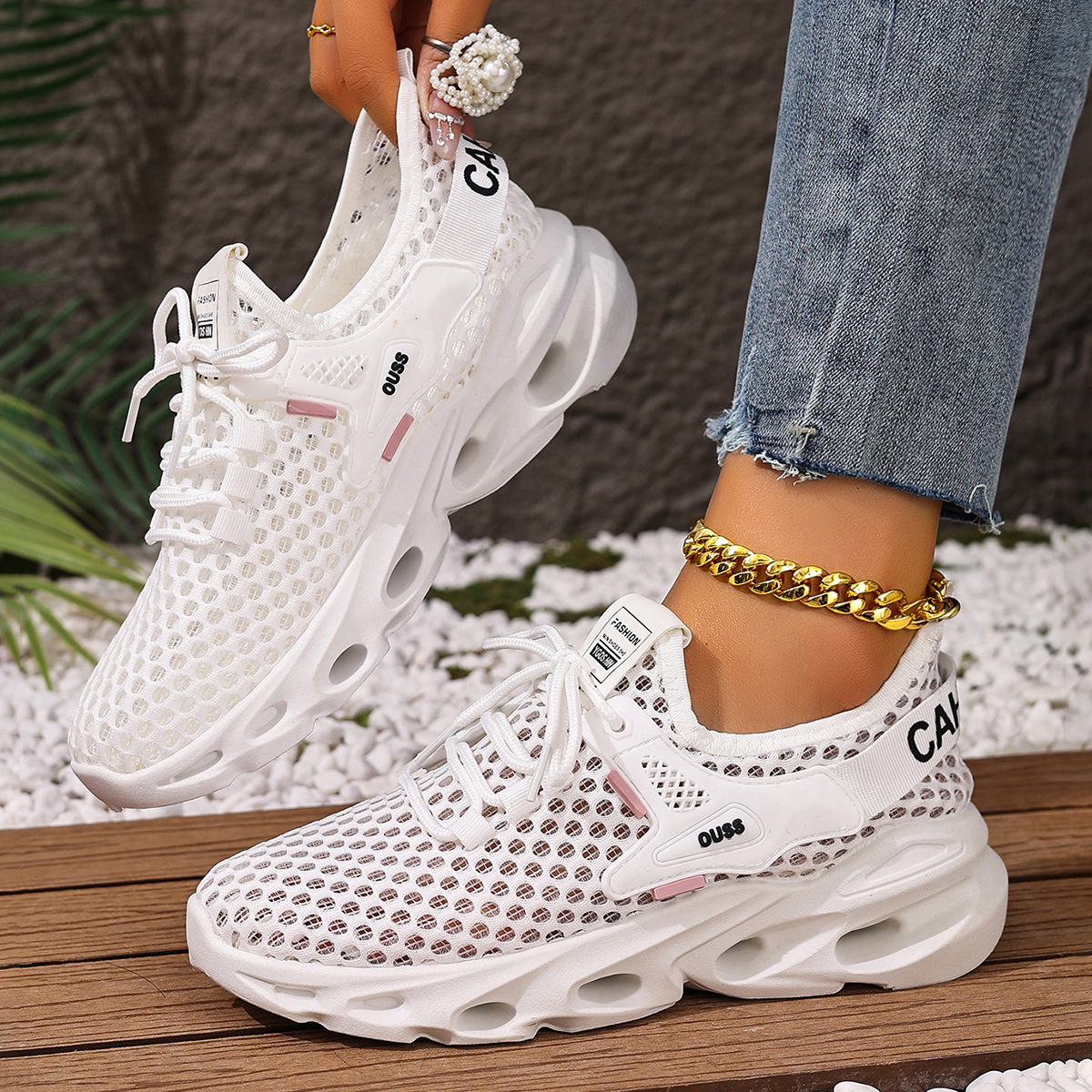Shoes for Women 2025 Summer New Casual Sports Shoes Mesh Breathable Lightweight Lace-Up Cross-Border Fashion Versatile Women's Shoes