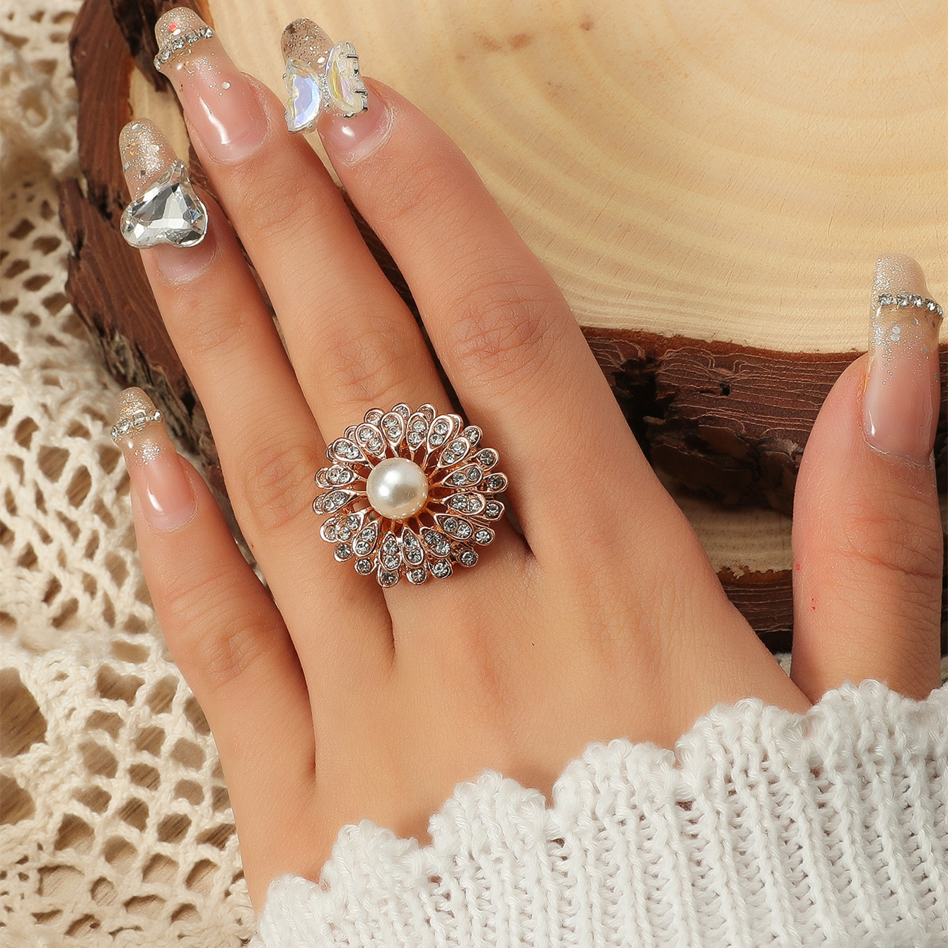 Fashion New Diamond Simple Sun Flower Open Alloy Ring display picture 3