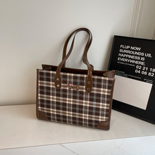 �¿��y���ذ���ͨС���μ���n�������Ҹ�°�Ůʿ���sͨ�ڰ�