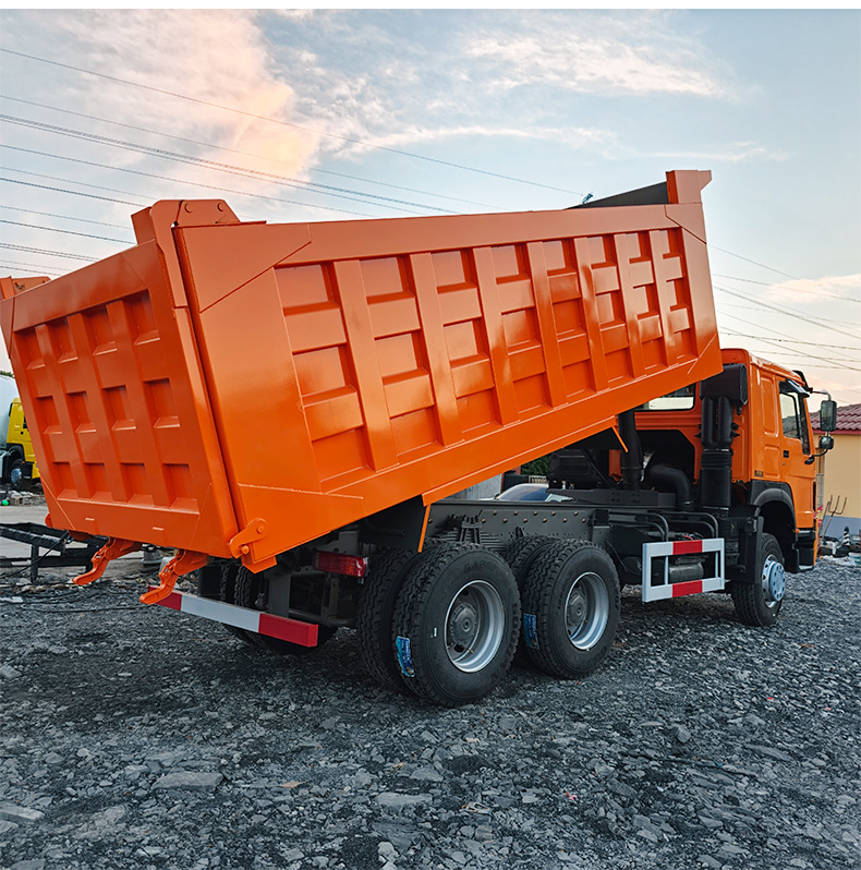 Export refurbished Sinotruk Howo rear eight-wheel dump truck for construction, available for on-site test drive