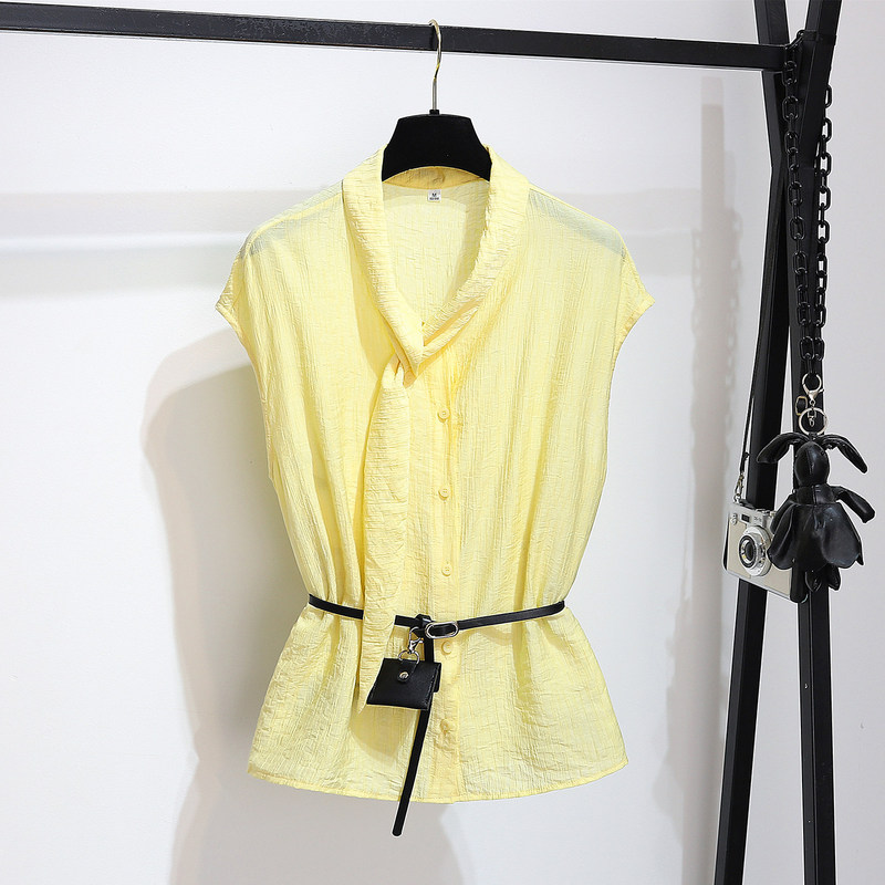Yellow Sleeveless Tie-Neck Shirt Vest with Cinched Waist, Women's 2026 Summer New Unique and Super Stylish Top Yellow Sleeveless Tie-Neck Shirt Vest with Cinched Waist, Women's 2026 Summer New Unique and Super Stylish Top