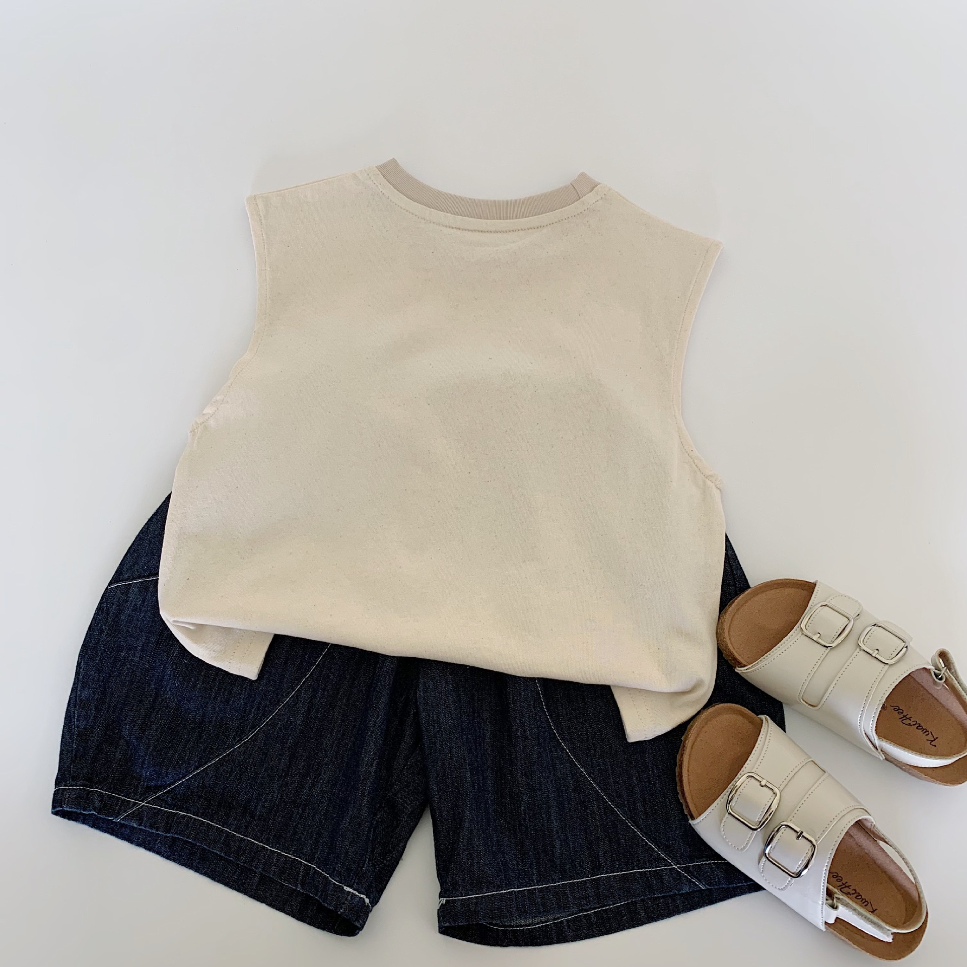 Camiseta sin mangas de verano para niños Maibao 2025 nuevo estilo para niños y niñas con estampado de dibujos animados top verano a clase