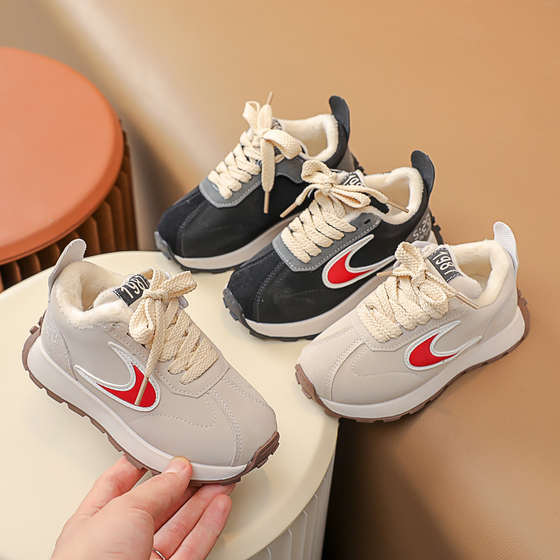 Zapatillas deportivas de algodón con forro polar fino para niños y niñas, otoño-invierno 2024, estilo casual, tipo "dad shoes" para niños y adolescentes.
