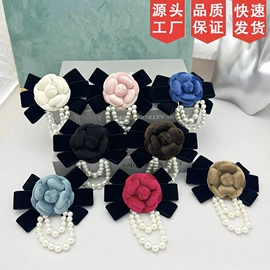 胸针;项链;领结/领花