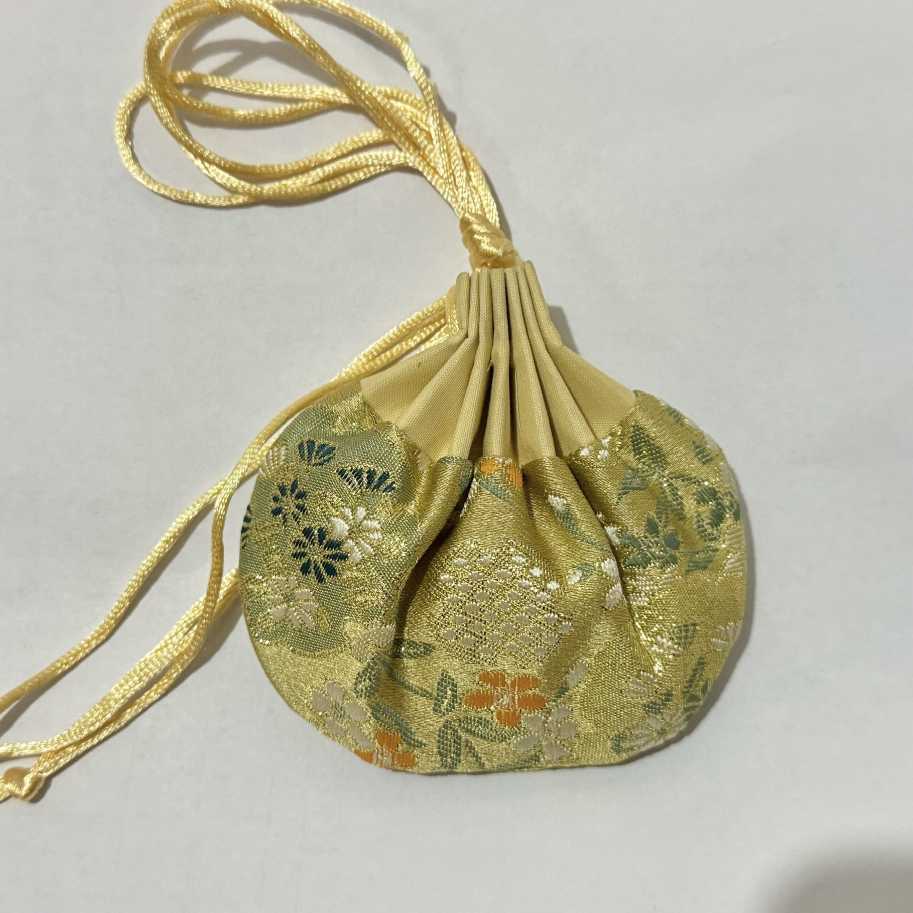 Gold palace tassel style light green [empty bag]