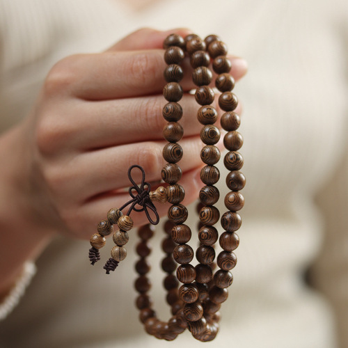 Supplier offers old material rosewood bracelet Buddhist beads prayer beads 108 pieces retro style men women's necklace gift