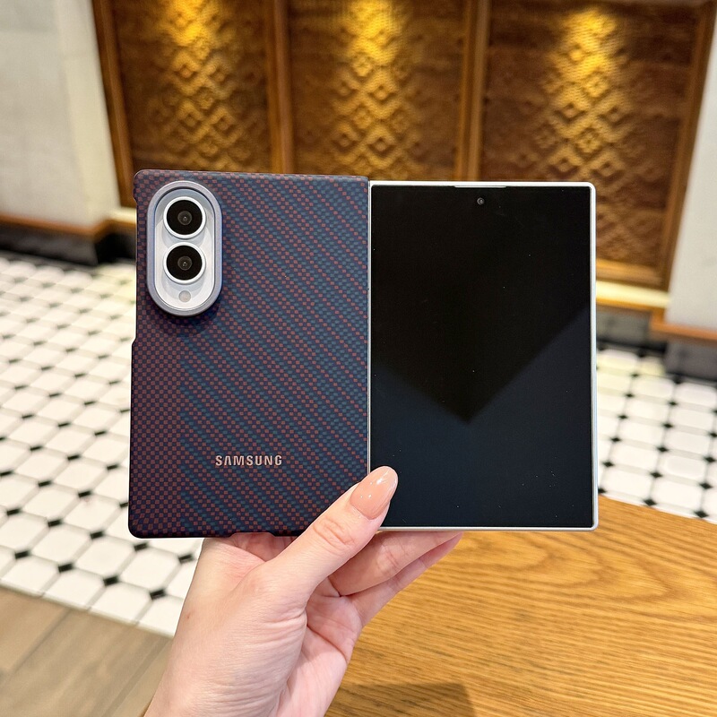 Suitable for Samsung ZFOLD8ULTRA magnetic folding phone case with Kevlar pattern zfold7/8 carbon fiber pattern case Suitable for Samsung ZFOLD8ULTRA magnetic folding phone case with Kevlar pattern zfold7/8 carbon fiber pattern case