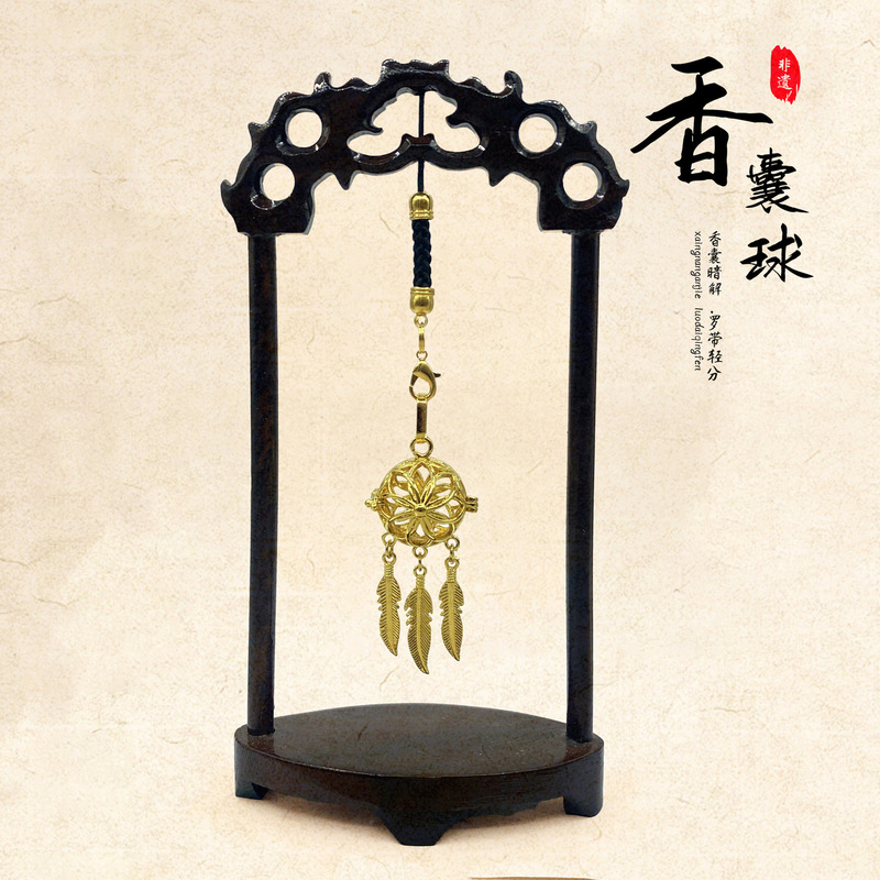 Retro Openable Indian Dream Catcher Hollow Palace Bell Mobile Phone Chain Sachet Ball Gawu Box Pendant Necklace Pendant