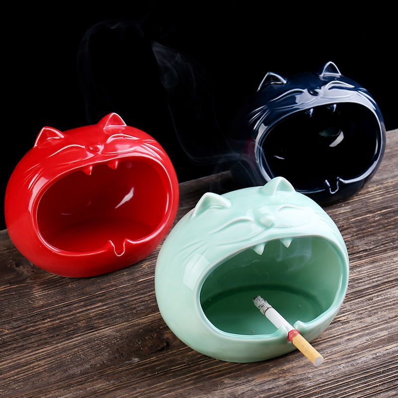 (2개) 침실 침실 거실 재떨이 창조적 인 세라믹 대형 재떨이 귀여운 웃긴 자동차 방풍 재 장식품