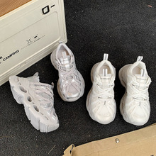 W؛W͸tϵЬŮ2025ļ¿СӺe\Ь