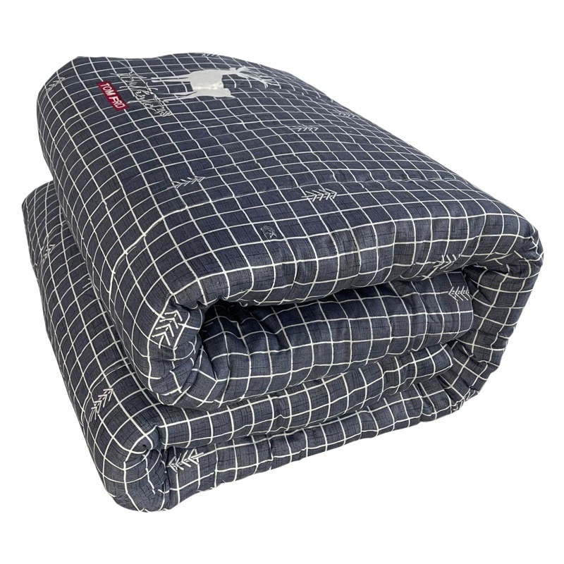 Зимнее одеяло оптом Одиночная хлопковая Подушка студенческое общежитие матрас для оказания помощи при стихийных бедствиях одеяло аварийный проект изоляции одеяло