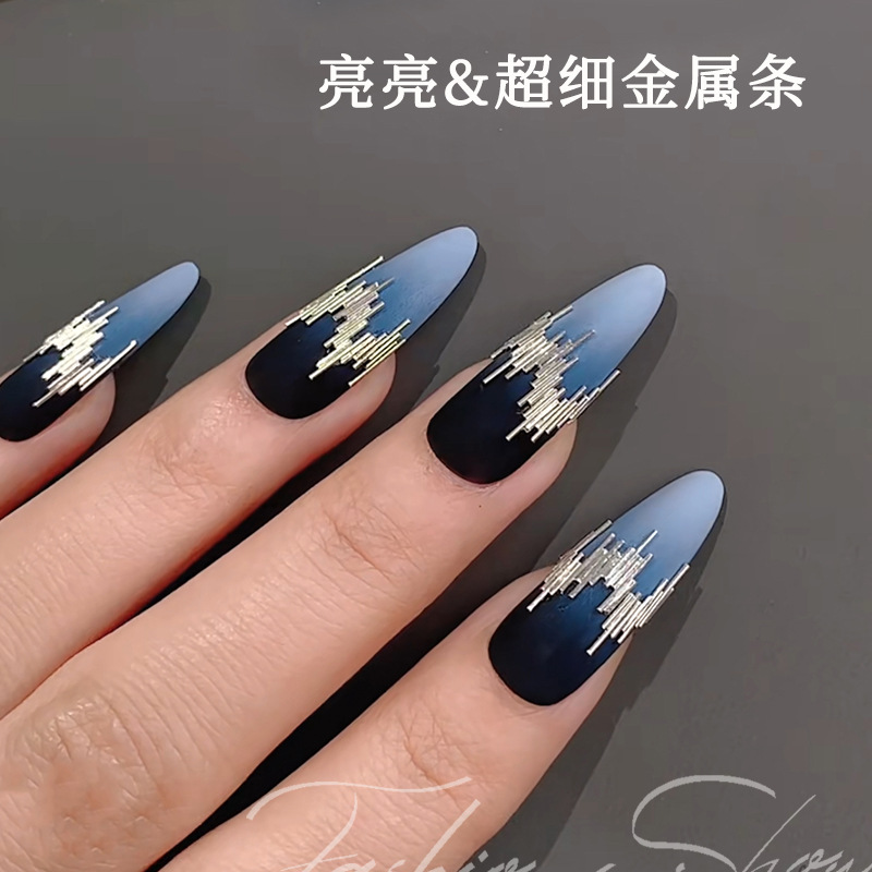 Estilo explosivo hilo de seda reflectante joyería de uñas pegatinas en relieve club nocturno ultrafino Bengdi intermitente hilo de seda largo accesorios de uñas