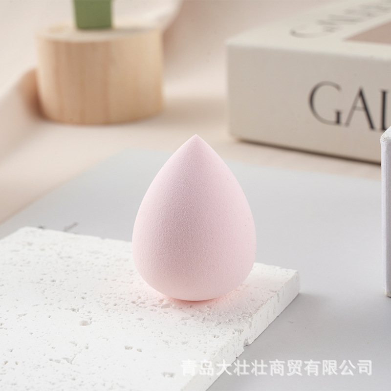 Esponja de Maquillaje Ghostly Axe Magic Egg, Súper Suave y Delicada con la Piel, Herramienta de Maquillaje que No Absorbe Polvo, Esponja de Maquillaje Q-Elastic con Forma y Detalles Únicos