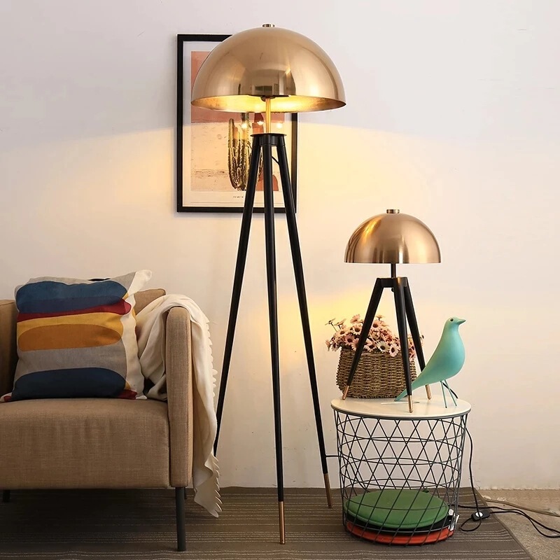 Nordic Post-modern Light Luxury Mushroom Head Floor Lamp Hotel Model Room Bedroom Table Lamp Trigeminal Designer Lamps