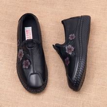 老北京布鞋女新款春秋季妈妈鞋中老年人防滑软底舒适老太太奶奶鞋