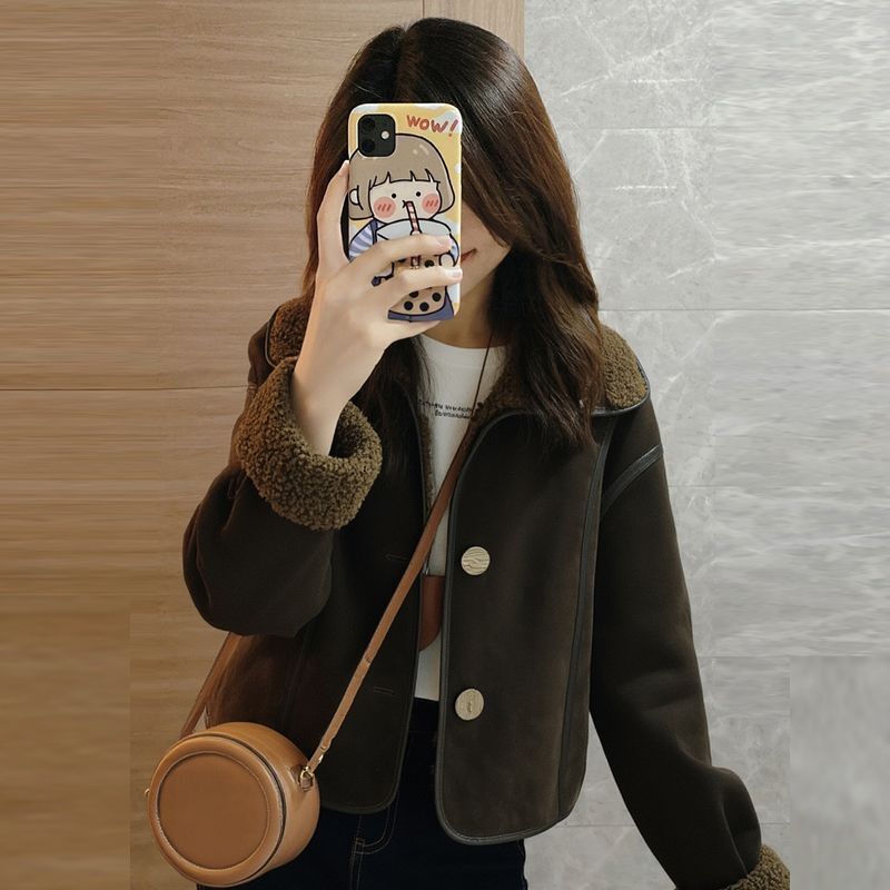 2025 New Women's Fashion Coffee-Colored Lapel Stylish Versatile Fleece-Lined Thick Short Lamb Wool Coat for Winter
