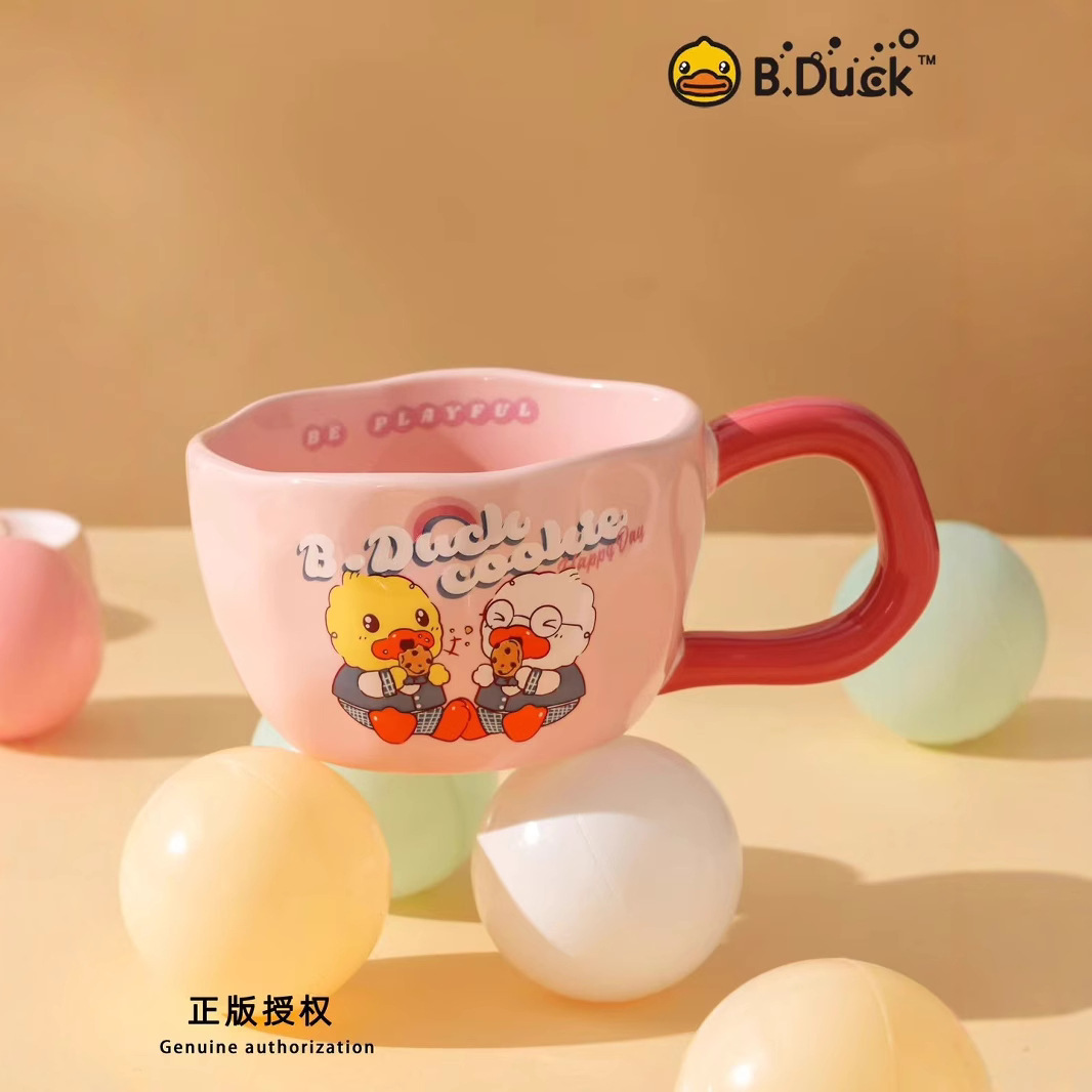 Auténtica licencia B. Duck pequeño pato amarillo de dibujos animados taza de marca personalidad acompañante regalo taza de desayuno encantadora taza de agua para niños