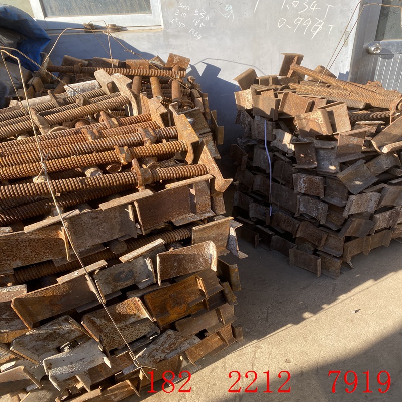 旧顶托二手顶托空心螺纹钢实心盘扣工地专用现货钢管长度0.6米5