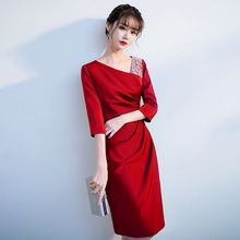 红色晚礼服女2024年新款气质宴会夏季大合唱服短款高端新娘敬酒服