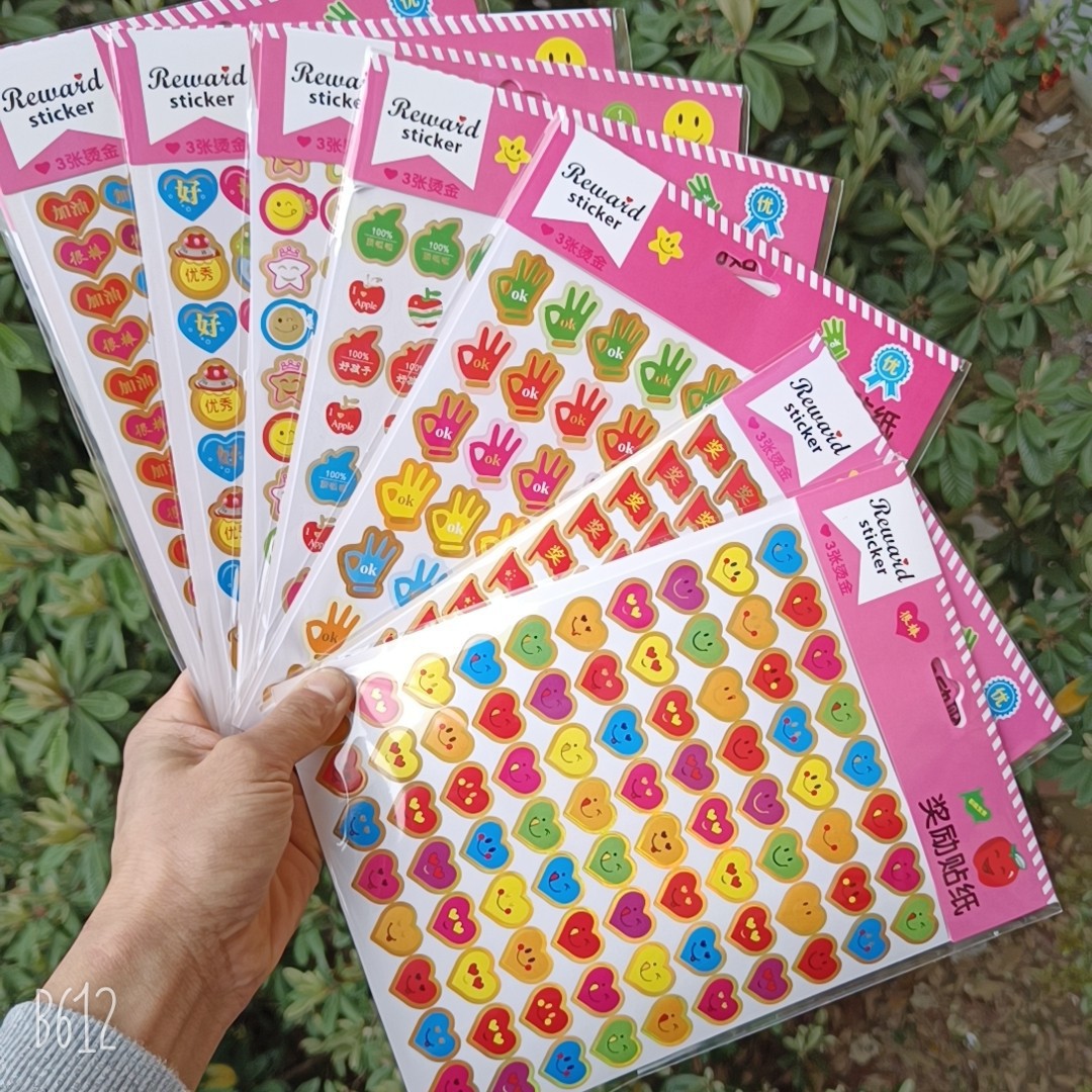 Nuevo feliz dibujos animados dibujos animados burbujas artesanía regalo de recompensa pegatinas de jardín de infantes 3D movimiento tridimensional