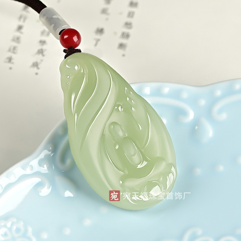 공장 도매 아프간 옥 녹색 흰색 계몽 펜던트 빛 맑은 물 단계 GUANYIN 펜던트 남성과 여성의 옥 목걸이