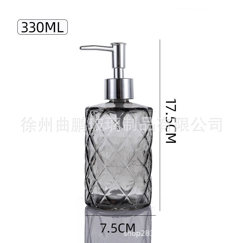 그을음 + 은색 펌프 헤드, 투명