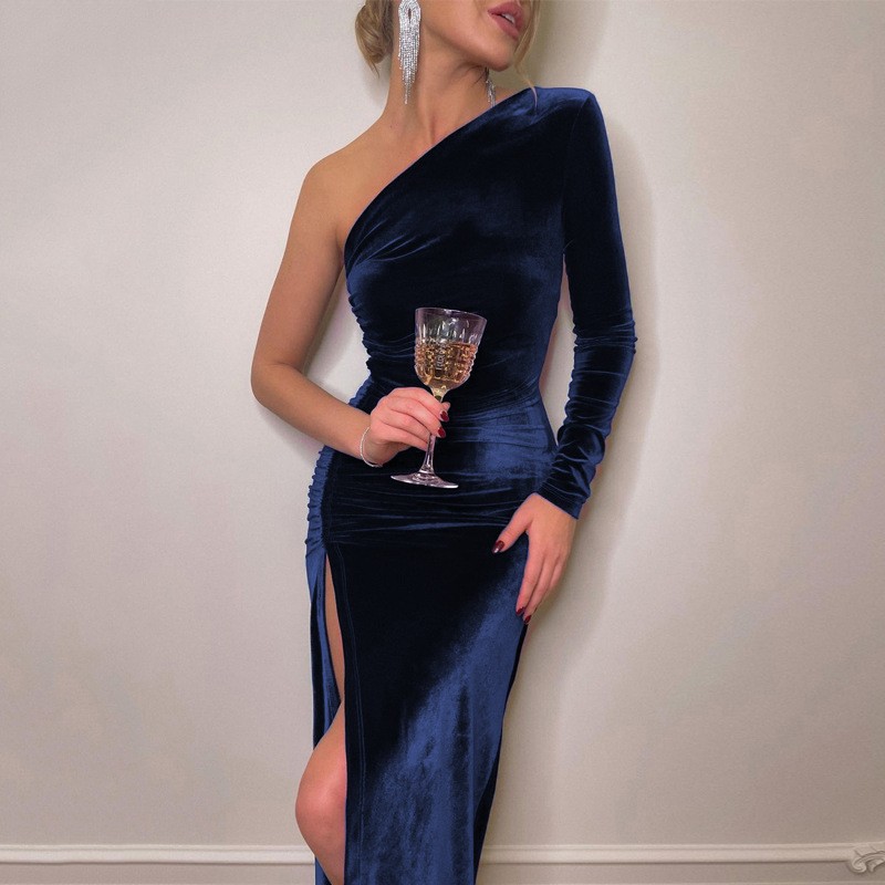 Damen Samtkleid Für Den Winter Sexy Schräges Schulter-design Slim_voghion.com
