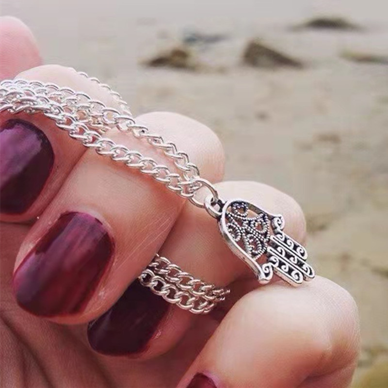 European And American Fashion Retro Alloy Palm Necklace