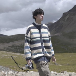Autumn and Winter New Japanese Striped Sweater Cardigan Men's Trendy All-match Lazy Style Loose Knitted Sweater Jacket for Couple