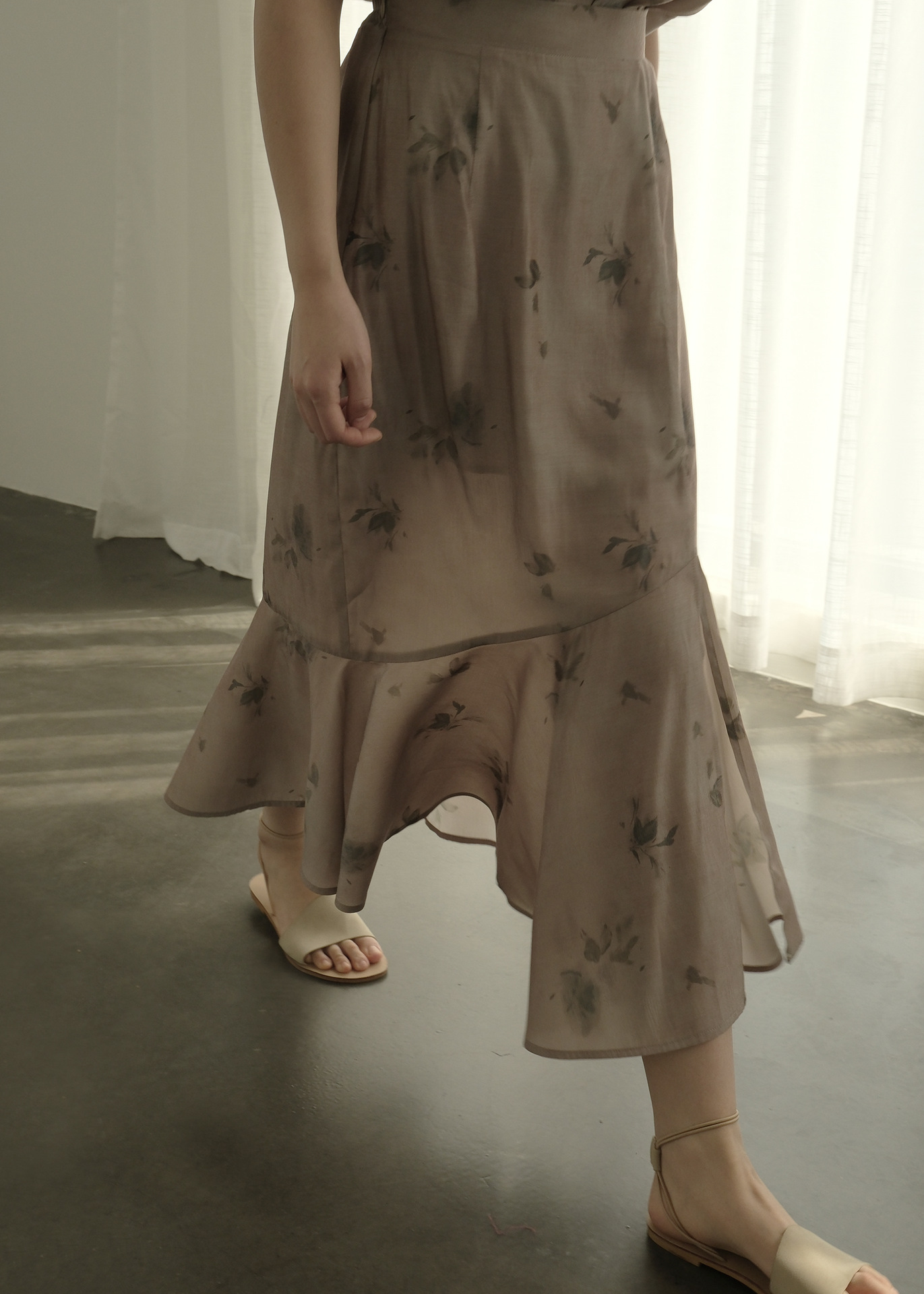 Genuine retro elegant pleated skirt