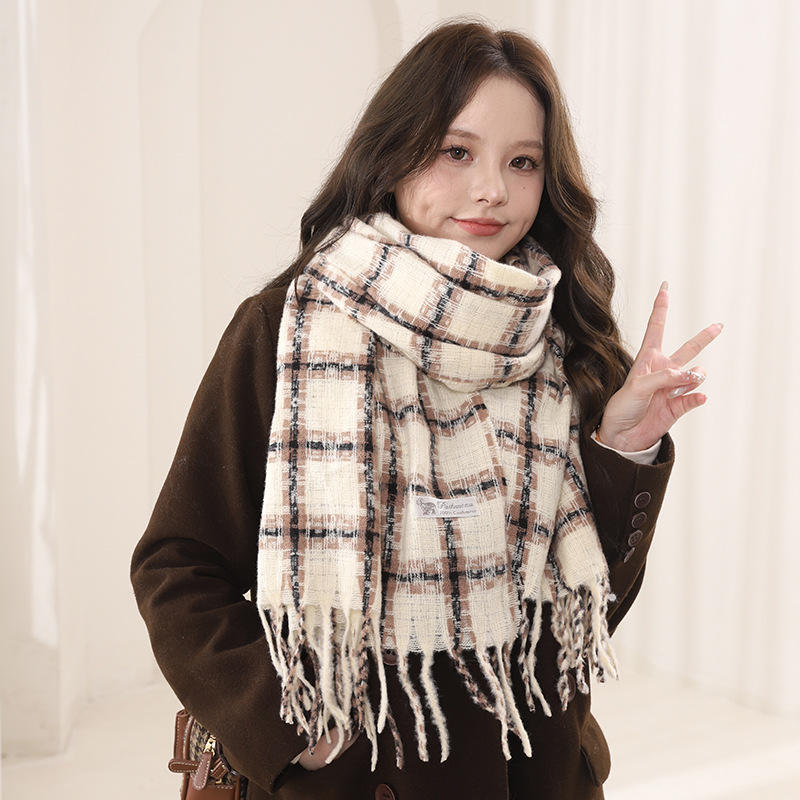 2024 automne hiver nouvelle atmosphère d'écharpe épaisse en mohair, chaleur haut de gamme, manteau polyvalent pour hommes et femmes à rayures_voghion.com