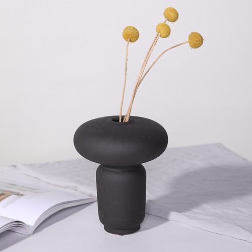 Modern simple black and gray frosted ceramic vase and flower ornaments, living room home dried flower arrangement soft decorations