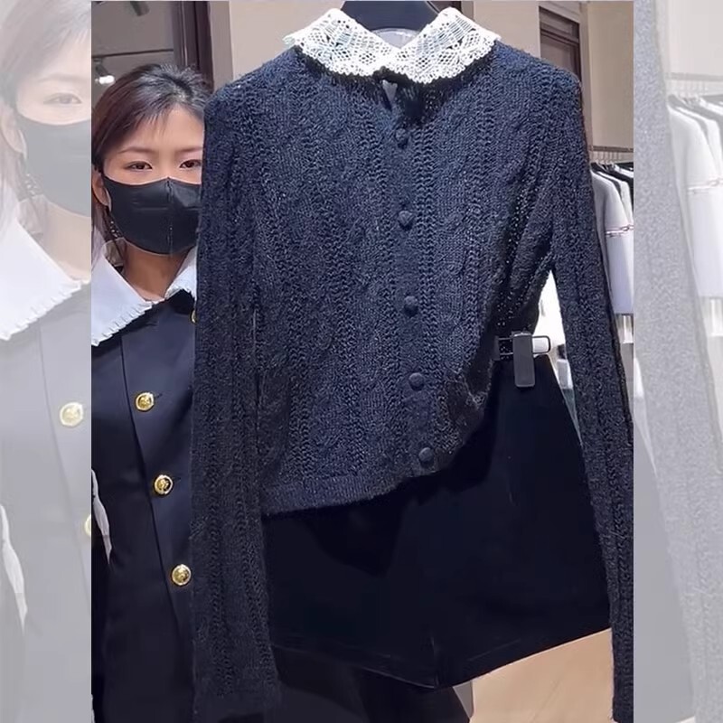 誰が誰を着ていますか? 黒いニットのカーディガンが優しいです。|undefined