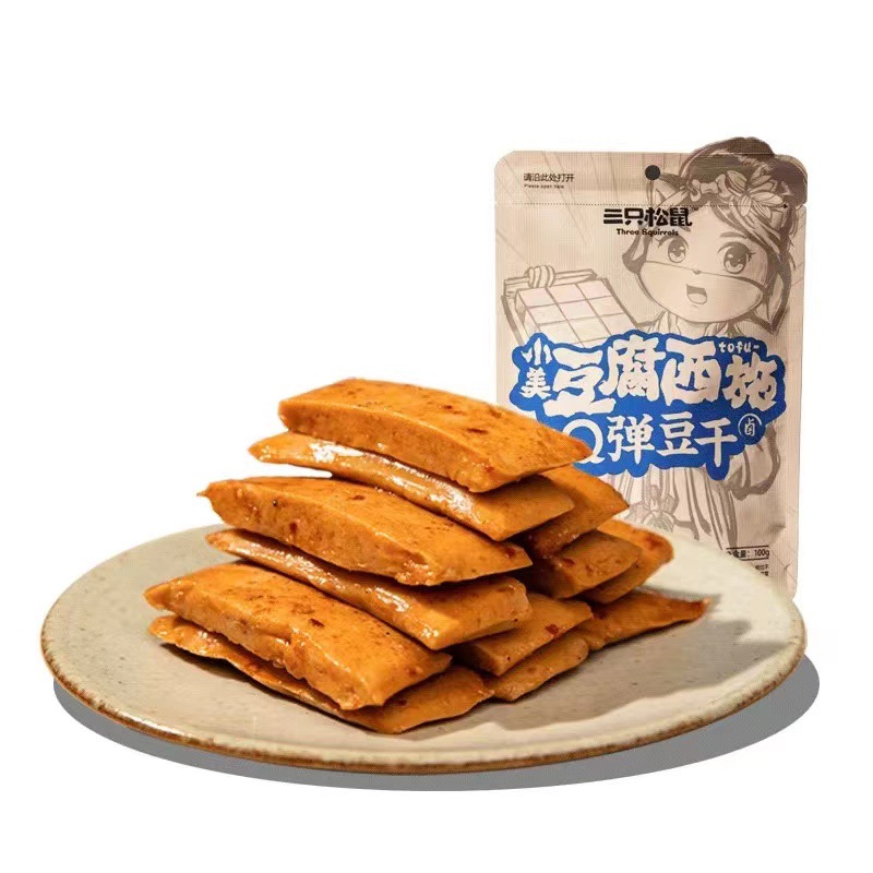 Dropshipping: Three Squirrels Q-Dog Chewy Bean Curd, 100g, Sweet & Spicy Flavor – Portable, Casual Snack for On-the-Go Enjoyment