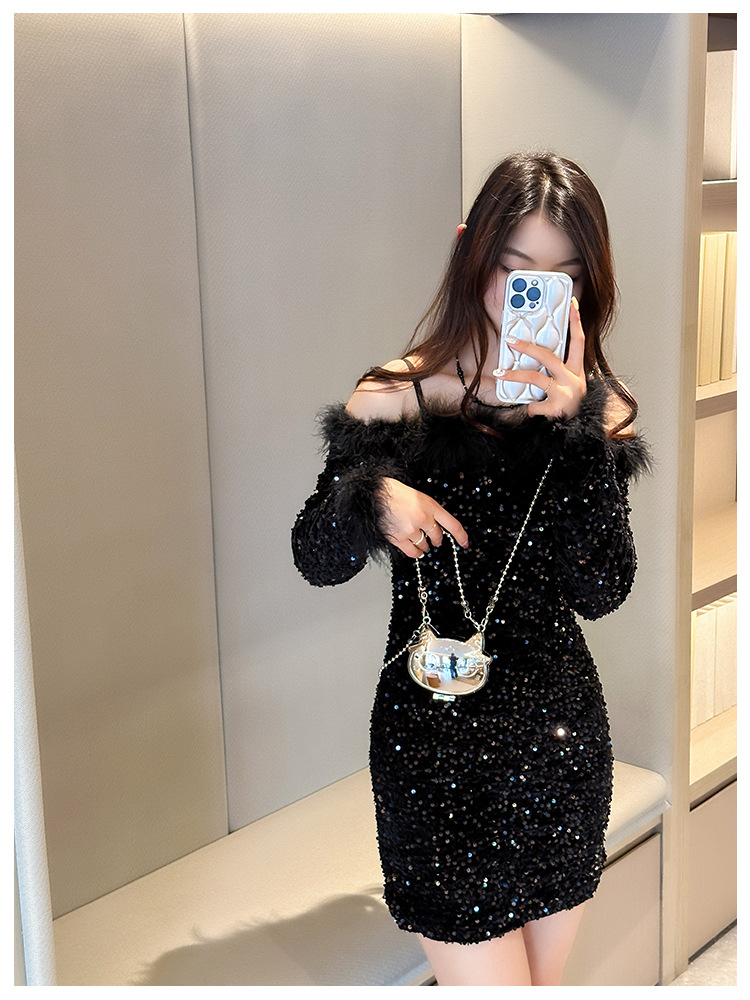 Cartoonish, mini and cute zinc alloy small bag for women, 2025 new style, stylish single-shoulder bag, crossbody chain and metal undefined