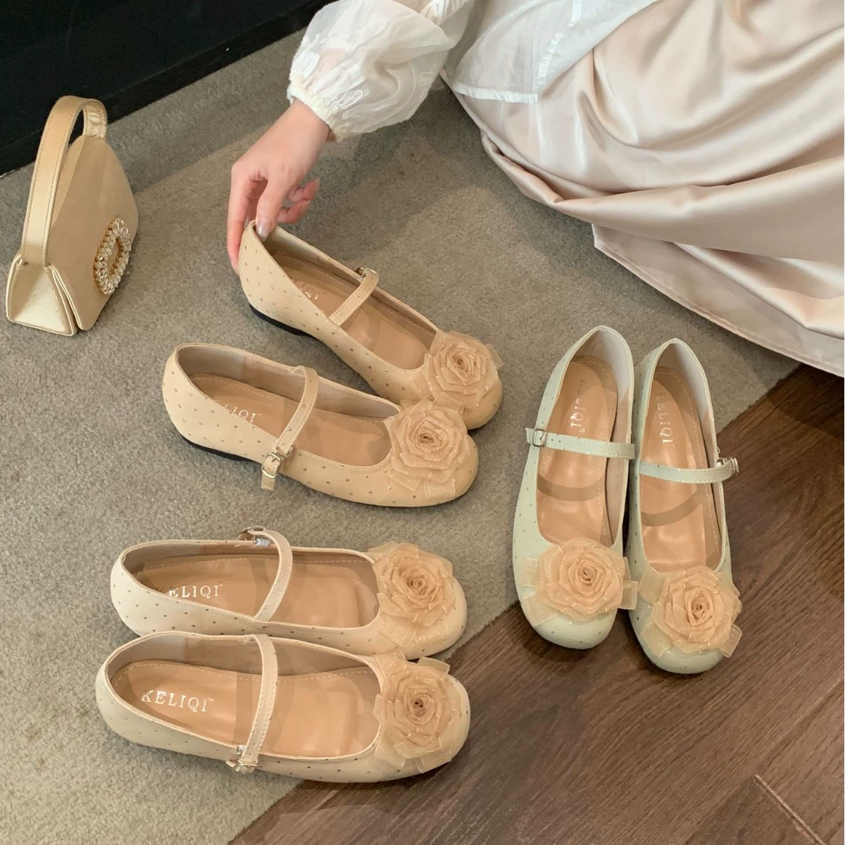 Ретро туфли Мэри Джейн с низким вырезом, увеличивающие рост, 2025 новый стиль с юбкой, плоские туфли для женщин, квадратный носок, мягкая подошва, вечерние туфли