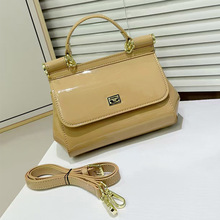 25�����¿�D��G�K����r�и߼��μ�б������Q���ڽ�ɫ�yɫ�����