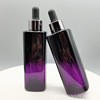 En stock gran marca púrpura botella negra botella de vidrio cuadrada 75ml botella cuentagotas botella de esencia botella de aceite esencial cosmético material de embalaje