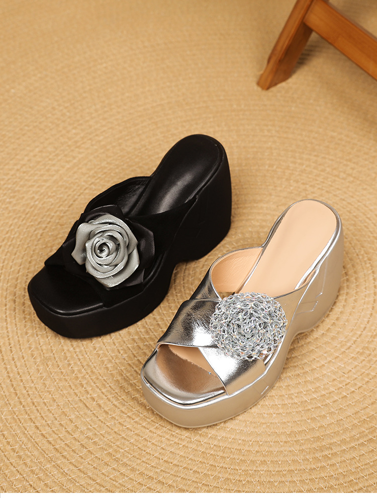Dép sandal nữ quai chữ V đế xuồng cao gót 9 cm — màu đen, bạc chi tiết 2
