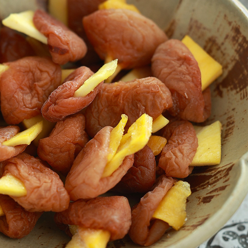 Internet celebrity snack plum with mango wholesale candied fruit sour and sweet green plum with mango dry office leisure small snacks 