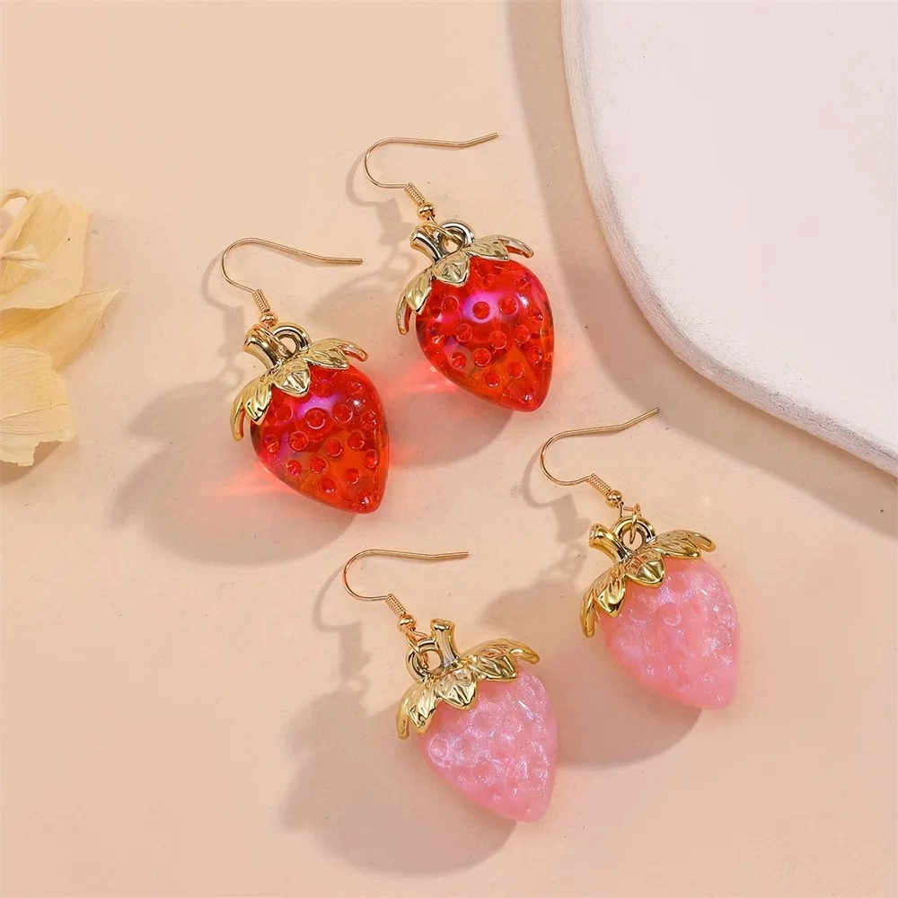 Милые украшения: прозрачные подвесные серьги с клубникой для женщин, модные серьги-капли с клубничными фруктами