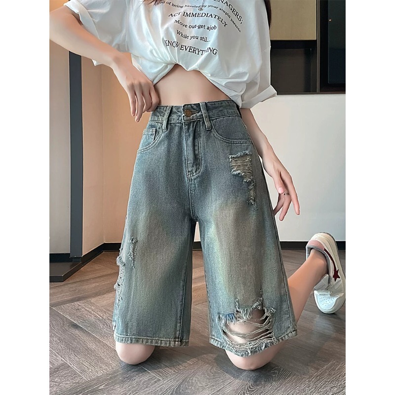 Cement Gray Distressed Denim Shorts for Women, Summer Thin High-Waisted Retro Vintage Loose Straight-Leg 5-Inch Shorts Cement Gray Distressed Denim Shorts for Women, Summer Thin High-Waisted Retro Vintage Loose Straight-Leg 5-Inch Shorts
