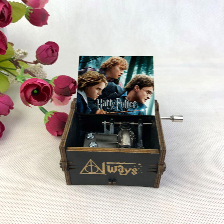 源工場ハリーポッターハイドウェイ手揺れ木製オルゴールミニオルゴールクリエイティブ誕生日プレゼント
