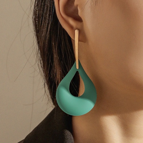 European and American new style exaggerated large earrings personalized metal paint water drop hollow women's earrings fashion geometric earrings wholesale