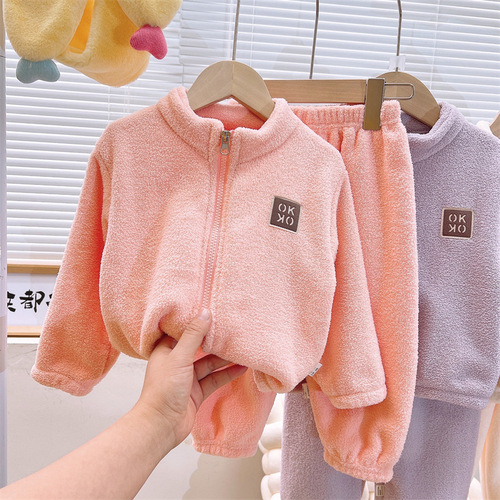 Children's Homewear Spring and Autumn Warm Set for Boys and Girls, Two-Piece Pajama Set with Baby Creme Fabric Top and Bottom