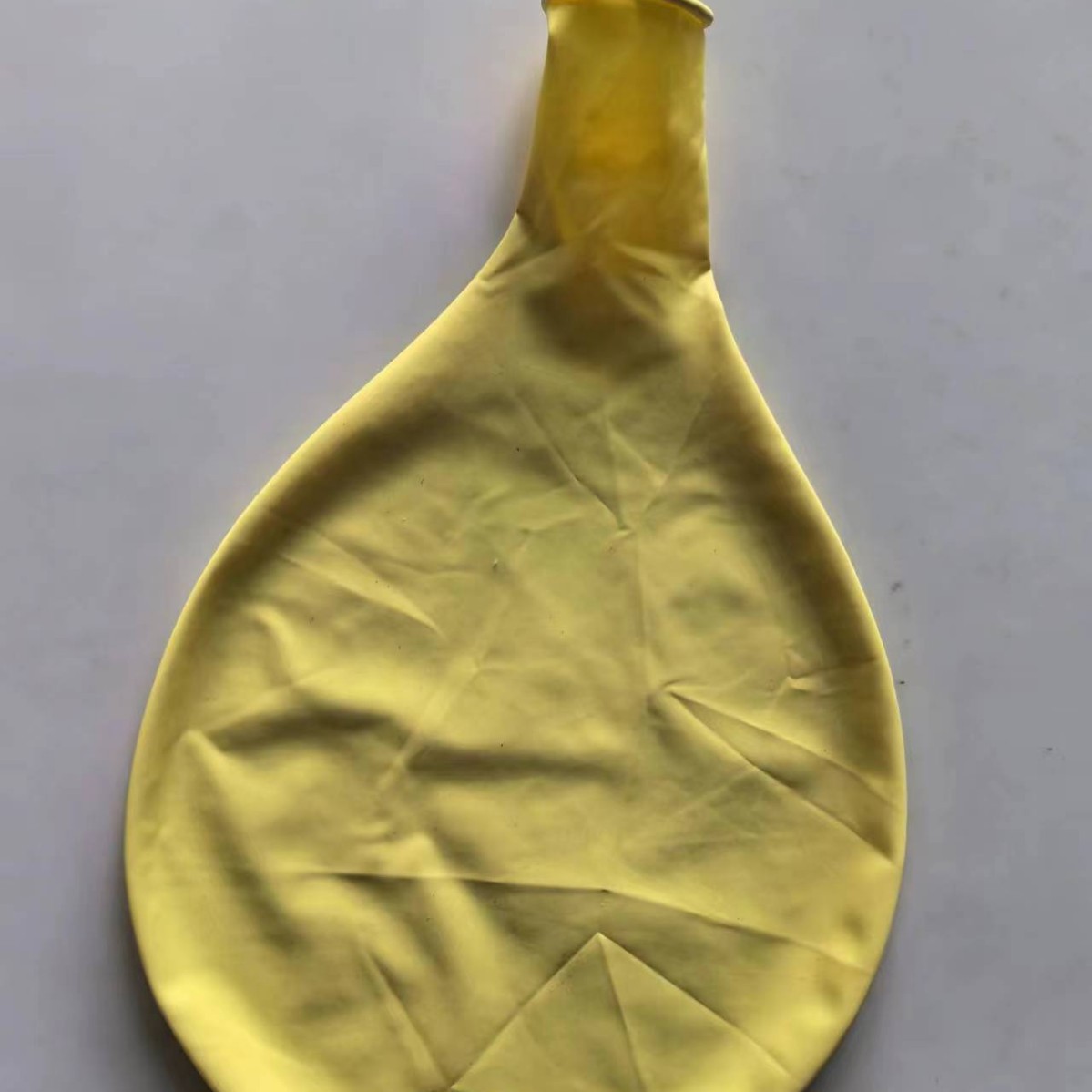 36-дюймовый большой плоский макарон желтого цвета